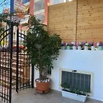 Appartamento Berti's Garden Sarandë