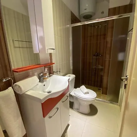 Berti's Garden * Sarandë