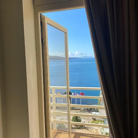 Berti's Garden Appartamento Sarandë