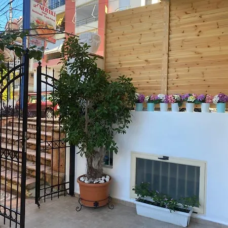 Апартаменты Berti's Garden Саранда