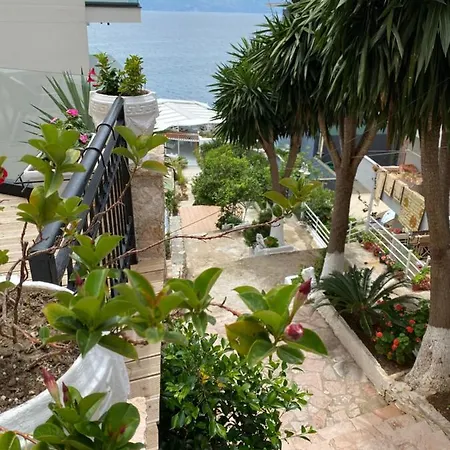 Berti's Garden Apartament